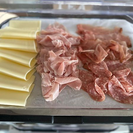 Albergo La Pescatrice Moniga del Garda المظهر الخارجي الصورة