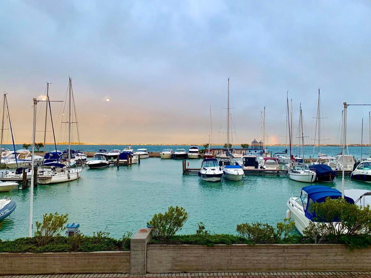 Albergo La Pescatrice Moniga del Garda المظهر الخارجي الصورة